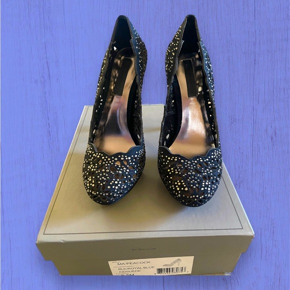 New Never Worn BCBG MAXAZRIA Heel - Peacock - BLK/Royal Blue Suede - Size 6.5 - Picture 3 of 8